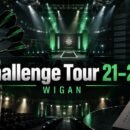 Dartboard und Turnierbühne zur Winmau Challenge Tour 21 und 22 in Wigan