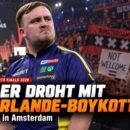 Luke Littler bei den World Series of Darts Finals 2026 in Amsterdam vor einer kritischen niederländischen Kulisse