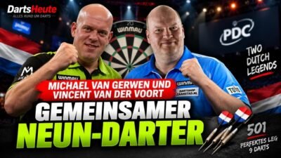 Michael van Gerwen und Vincent van der Voort werfen gemeinsam einen Neun-Darter während eines Darts-Livestreams.